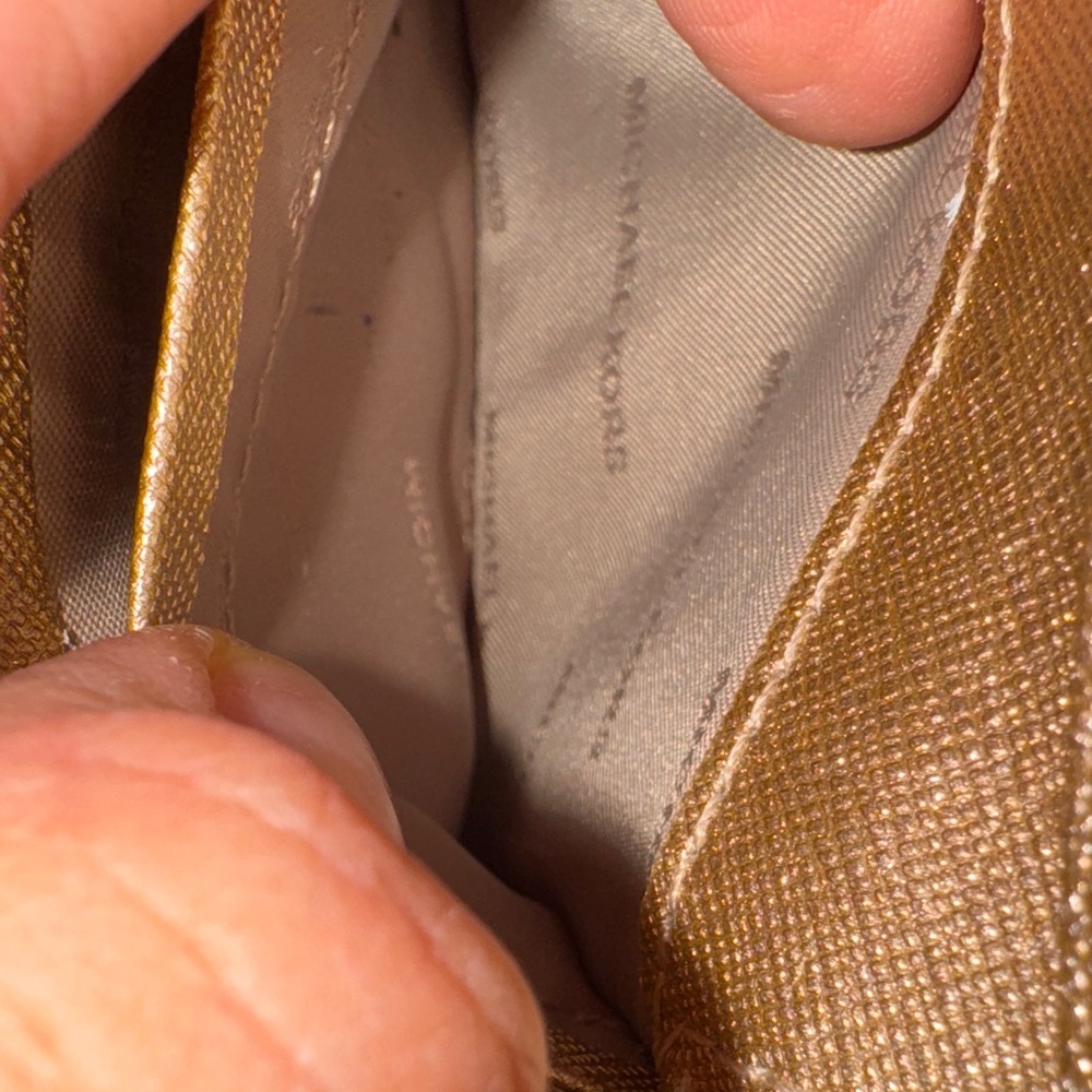 Michael Kors Metallic Gold Card Holder - Picture 7 of 12
